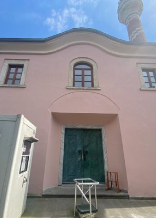 ÇİÇEKÇİ KÜÇÜK SELİMİYE CAMİİ